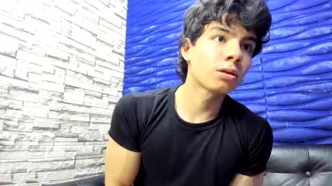 Snapshot of seigfried0 chatting on 03-29-26, 11:49 Seigfried online show from 03-29-26, 11:49