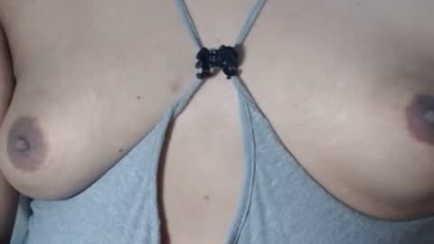 Snapshot of selda_ chatting on 06-18-26, 06:01 Selda online show from 06-18-26, 06:01