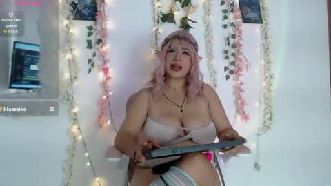 Selen online show from 05-20-26, 07:09