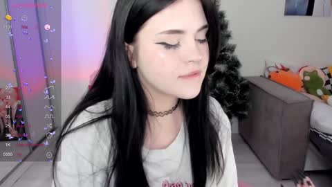 Selena  online show from 01-07-25, 05:01