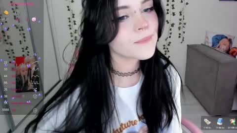 Selena  online show from 02-17-25, 05:04