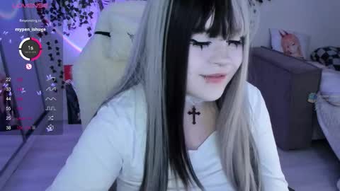 Selena  online show from 10-28-25, 05:00