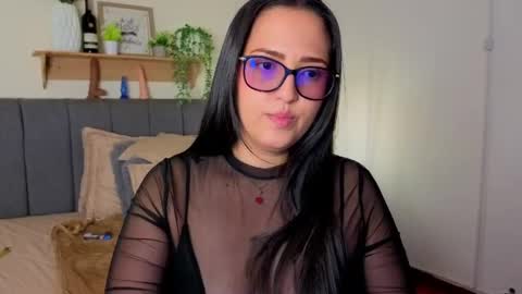 Snapshot of selena__noir chatting on 04-10-26, 07:18 Call me S E L E N A online show from 04-10-26, 07:18