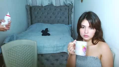 Snapshot of selena_and_andress chatting on 02-22-25, 08:50 Selena Andress online show from 02-22-25, 08:50
