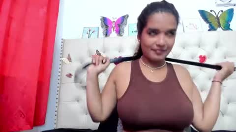 selena_beautyy online show from 06-11-26, 07:01