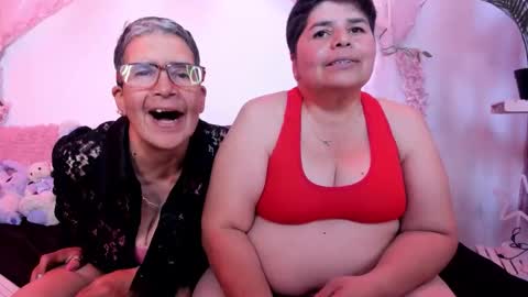 Selena online show from 10-14-25, 03:18