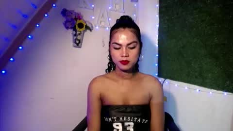 selena_fox2000 online show from 05-20-26, 05:02
