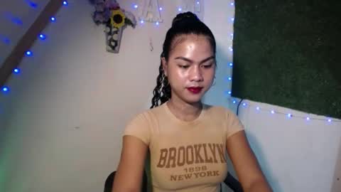 selena_fox2000 online show from 05-21-26, 01:45