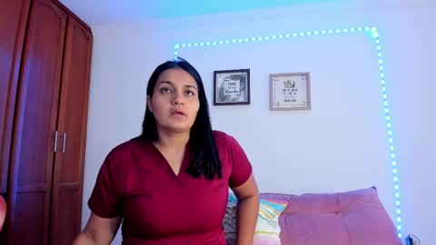 Karen online show from 05-06-26, 01:38