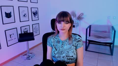 Selena ntmy online show from 01-16-25, 05:01