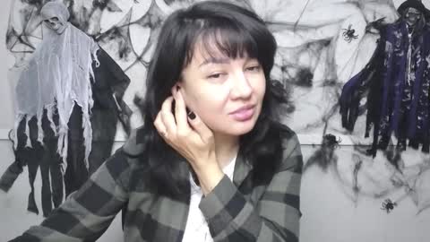 SelenaFly online show from 10-27-25, 06:06