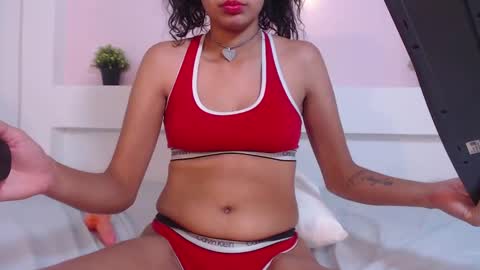 Snapshot of selenafox6 chatting on 01-19-25, 08:07 selenafox6 online show from 01-19-25, 08:07