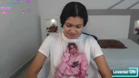 Snapshot of selenafox6 chatting on 03-06-25, 11:47 selenafox6 online show from 03-06-25, 11:47