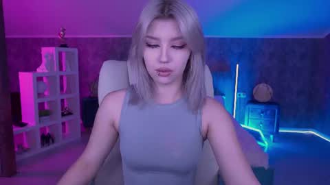 Snapshot of selenairis chatting on 06-25-26, 06:51 selenairis online show from 06-25-26, 06:51