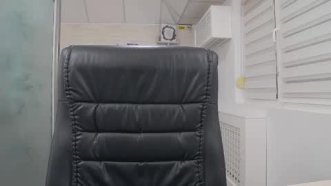 selenajoy_ online show from 11-18-25, 04:17