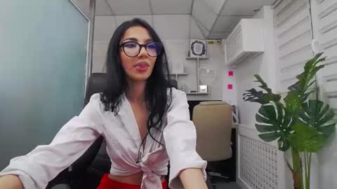 Snapshot of selenajoy_ chatting on 11-25-25, 07:41 selenajoy_ online show from 11-25-25, 07:41