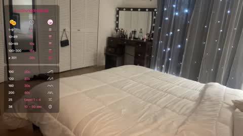 Selena Powe  online show from 01-10-25, 09:53