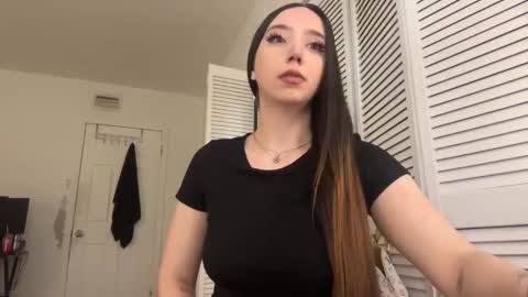 Selena Powe  online show from 03-01-25, 08:53