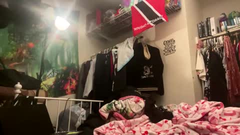 Snapshot of selenaprincess2 chatting on 10-17-25, 04:26 selenaprincess2 online show from 10-17-25, 04:26