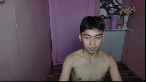 Snapshot of selene_0417 chatting on 10-29-25, 04:37 Aprilane online show from 10-29-25, 04:37