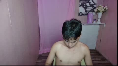 Snapshot of selene_0417 chatting on 10-30-25, 08:05 Aprilane online show from 10-30-25, 08:05