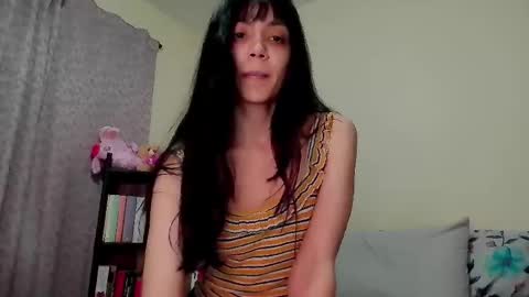 Snapshot of selene_hebe chatting on 05-06-26, 01:36 selene_hebe online show from 05-06-26, 01:36