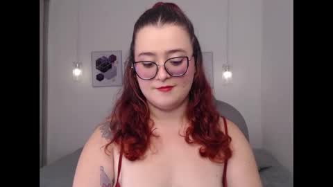 selene_rouse_ online show from 05-07-26, 11:32