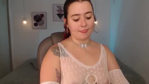 selene_rouse_ online show from 06-07-26, 08:56