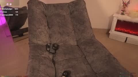  Sel Your Little butterfly  online show from 01-19-25, 03:29