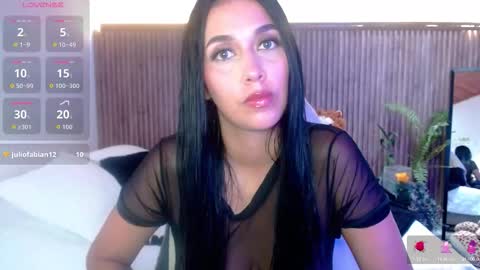 Snapshot of selene_vega_ chatting on 10-16-25, 04:41 INDEPENDENT  model Instagram  selenevega08 online show from 10-16-25, 04:41