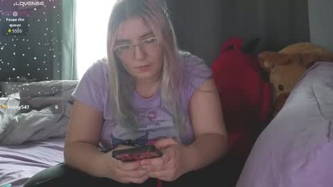 Snapshot of selenebaby chatting on 03-04-26, 04:35 Selene online show from 03-04-26, 04:35