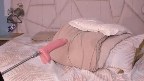 Snapshot of selenee__ chatting on 02-23-25, 06:34 Selenee online show from 02-23-25, 06:34