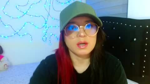 Snapshot of seleneg chatting on 04-11-26, 02:27 Selene G online show from 04-11-26, 02:27