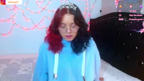 Snapshot of seleneg chatting on 04-16-26, 02:01 Selene G online show from 04-16-26, 02:01