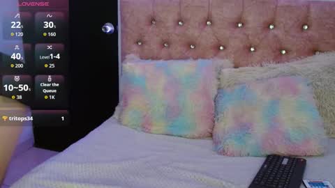 Selene online show from 12-20-25, 07:10