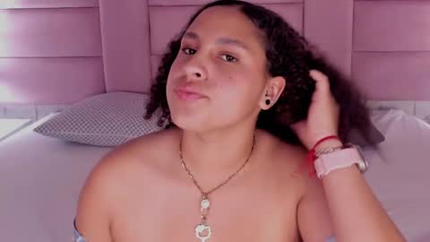 SeleneVoon online show from 10-02-25, 04:36