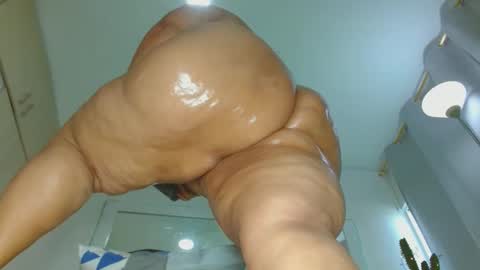 Selenna1 online show from 01-11-25, 05:18