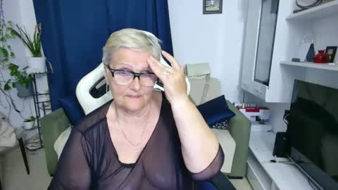 Selenna online show from 05-09-26, 05:51