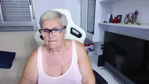 Selenna online show from 05-11-26, 05:43