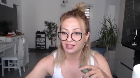 Selenna online show from 07-12-26, 03:03