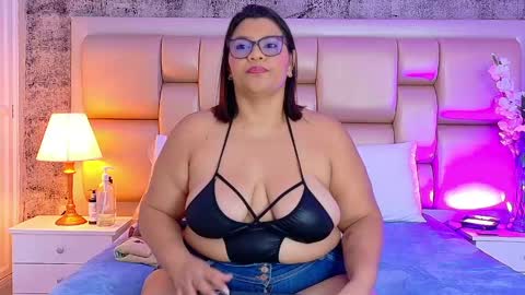 Selenna Cooper online show from 05-17-26, 11:50