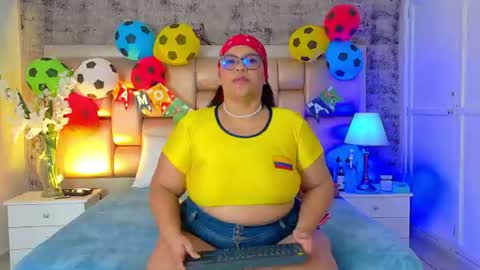 Selenna Cooper online show from 06-17-26, 11:56