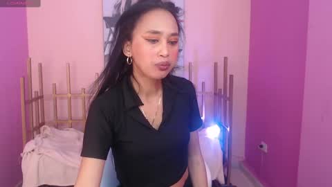 Snapshot of seleny_fitness chatting on 03-11-25, 01:23 Mayte online show from 03-11-25, 01:23