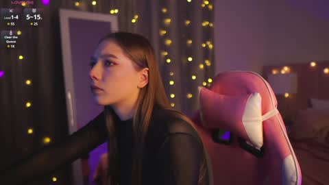 Snapshot of selestarobertson chatting on 12-13-24, 06:10 Selesta online show from 12-13-24, 06:10