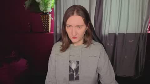 selestiasonata online show from 06-17-26, 02:47