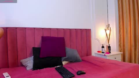 Snapshot of selina_k1le chatting on 10-31-25, 01:45 Seline  online show from 10-31-25, 01:45