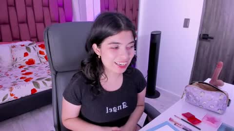 Selina online show from 09-19-25, 01:07