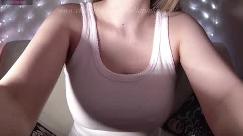 Snapshot of sellapink chatting on 01-27-25, 12:05 My name is Sella and im Bisexual online show from 01-27-25, 12:05