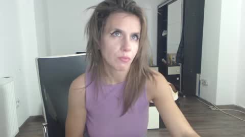 Snapshot of sellena_angels chatting on 01-15-25, 06:40 sellena_angels online show from 01-15-25, 06:40