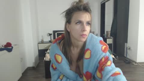 Snapshot of sellena_angels chatting on 01-16-25, 10:12 sellena_angels online show from 01-16-25, 10:12